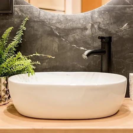 Cali/poznan, Urocze Winogrady פוזנן