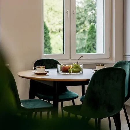 Cali/poznan, Urocze Winogrady