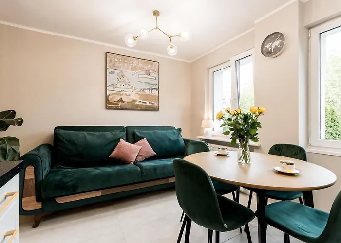 Cali/poznan, Urocze Winogrady Апартаменты *