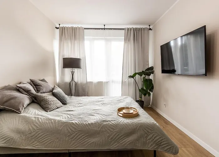 Cali/poznan, Urocze Winogrady Апартаменты *